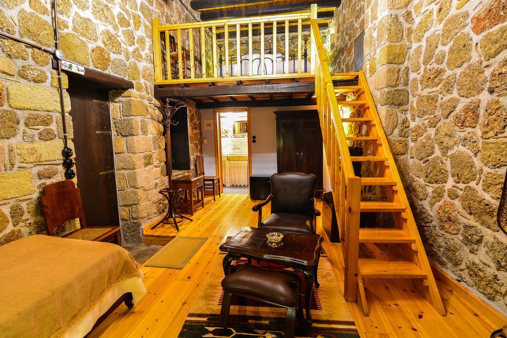Varnevo Guesthouse Ano Trikala Eksteriør billede