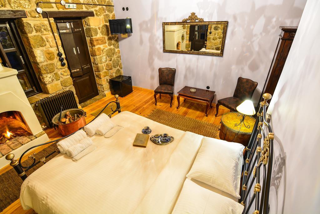 Varnevo Guesthouse Ano Trikala Eksteriør billede